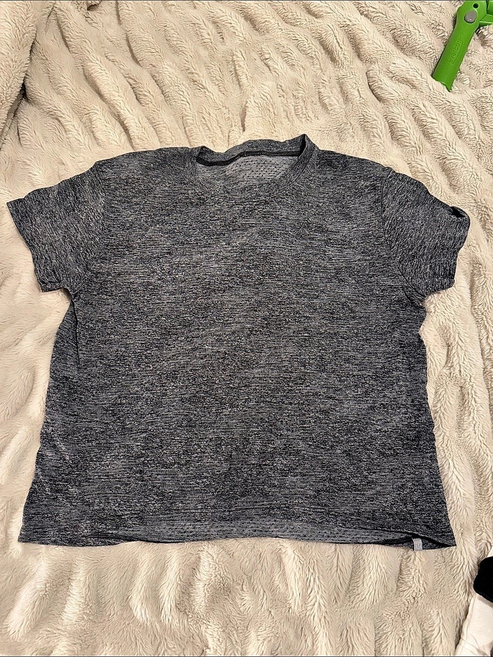 Lululemon Swiftly Tech Short-Sleeve Shirt 2.0 Gray Tee